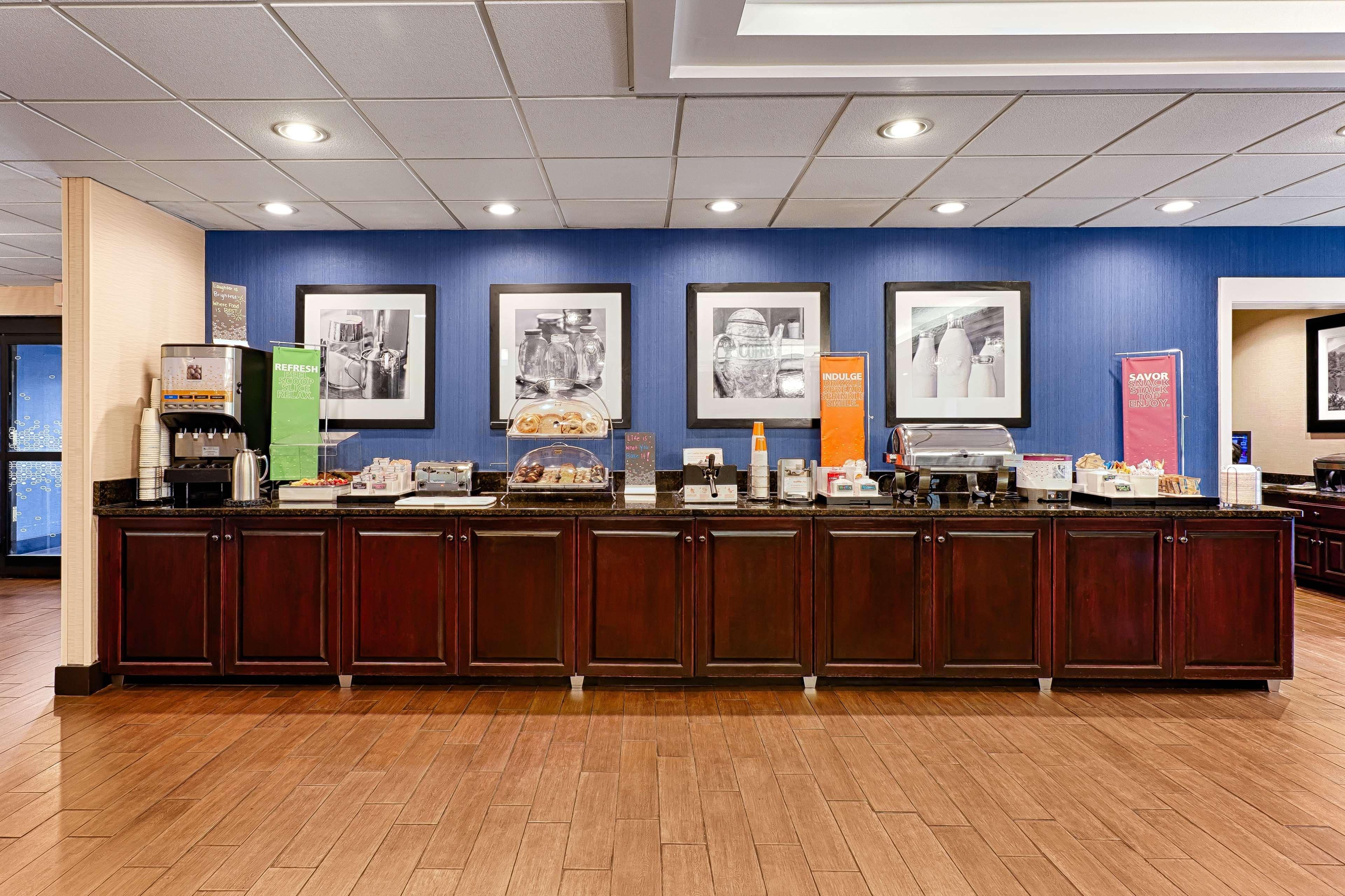 Hampton Inn Morganton Kültér fotó