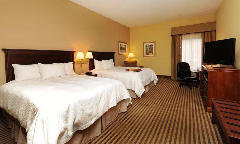 Hampton Inn Morganton Kültér fotó